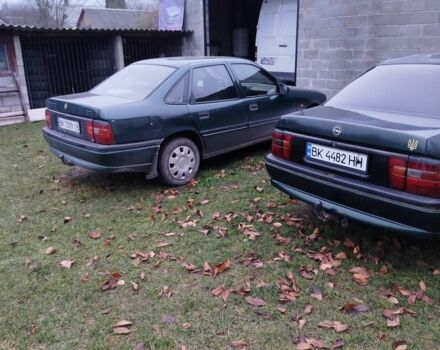 Зеленый Опель Вектра, объемом двигателя 1.7 л и пробегом 250 тыс. км за 1350 $, фото 5 на Automoto.ua