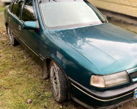 Зеленый Опель Вектра, объемом двигателя 2 л и пробегом 319 тыс. км за 1750 $, фото 7 на Automoto.ua