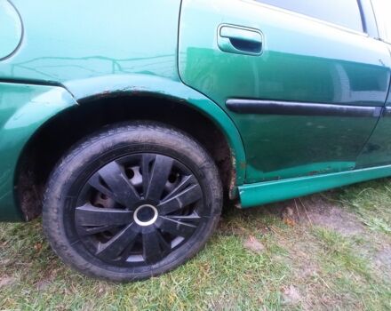 Зеленый Опель Вектра, объемом двигателя 1.8 л и пробегом 398 тыс. км за 1100 $, фото 14 на Automoto.ua