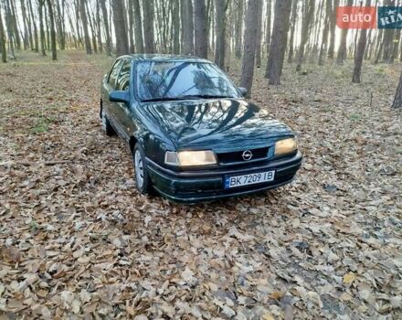 Зеленый Опель Вектра, объемом двигателя 1.7 л и пробегом 250 тыс. км за 1390 $, фото 13 на Automoto.ua