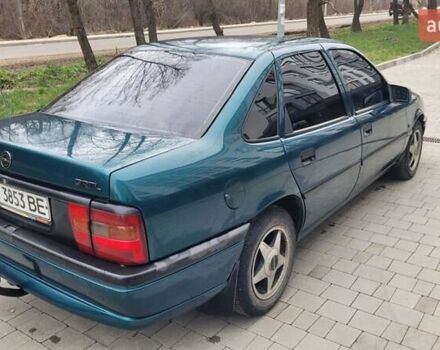 Зеленый Опель Вектра, объемом двигателя 2 л и пробегом 216 тыс. км за 1300 $, фото 2 на Automoto.ua