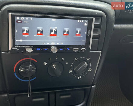 Зеленый Опель Вектра, объемом двигателя 1.6 л и пробегом 273 тыс. км за 2800 $, фото 8 на Automoto.ua