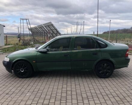 Зеленый Опель Вектра, объемом двигателя 1.6 л и пробегом 250 тыс. км за 1400 $, фото 3 на Automoto.ua