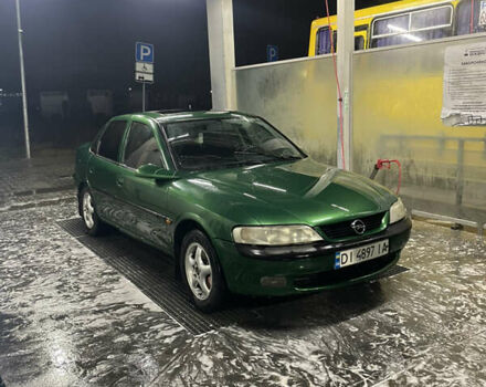 Зеленый Опель Вектра, объемом двигателя 1.8 л и пробегом 280 тыс. км за 2500 $, фото 1 на Automoto.ua