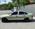 Зелений Опель Вектра, об'ємом двигуна 1.6 л та пробігом 370 тис. км за 2700 $, фото 1 на Automoto.ua