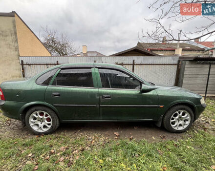 Зеленый Опель Вектра, объемом двигателя 1.6 л и пробегом 273 тыс. км за 2800 $, фото 12 на Automoto.ua