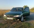 Зеленый Опель Вектра, объемом двигателя 1.6 л и пробегом 468 тыс. км за 3100 $, фото 1 на Automoto.ua