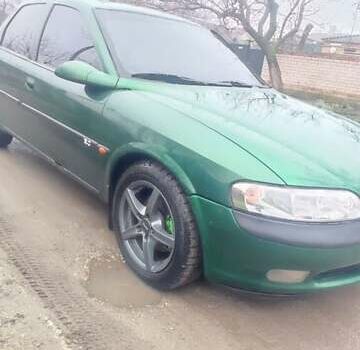 Зеленый Опель Вектра, объемом двигателя 2 л и пробегом 246 тыс. км за 2000 $, фото 8 на Automoto.ua