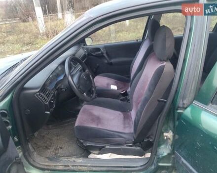 Зеленый Опель Вектра, объемом двигателя 1.79 л и пробегом 250 тыс. км за 2100 $, фото 6 на Automoto.ua