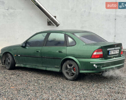 Зелений Опель Вектра, об'ємом двигуна 2 л та пробігом 359 тис. км за 899 $, фото 10 на Automoto.ua