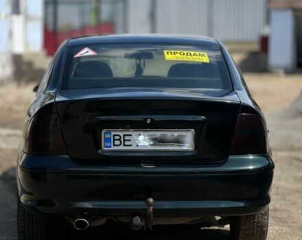 Зелений Опель Вектра, об'ємом двигуна 2 л та пробігом 340 тис. км за 3300 $, фото 1 на Automoto.ua