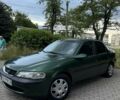 Зелений Опель Вектра, об'ємом двигуна 1.6 л та пробігом 400 тис. км за 1503 $, фото 1 на Automoto.ua
