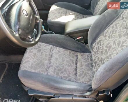 Зелений Опель Вектра, об'ємом двигуна 1.6 л та пробігом 325 тис. км за 3800 $, фото 14 на Automoto.ua