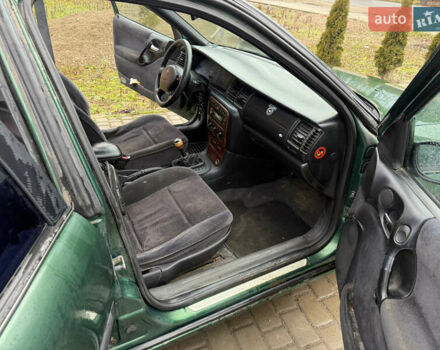 Зеленый Опель Вектра, объемом двигателя 1.6 л и пробегом 405 тыс. км за 1600 $, фото 21 на Automoto.ua