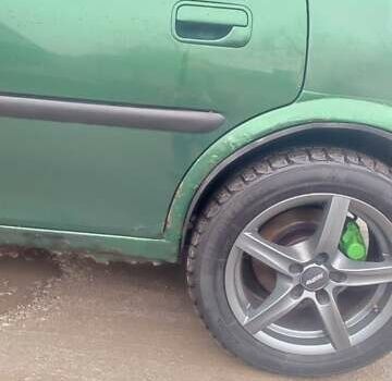 Зеленый Опель Вектра, объемом двигателя 2 л и пробегом 246 тыс. км за 2000 $, фото 17 на Automoto.ua