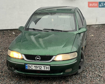 Зелений Опель Вектра, об'ємом двигуна 2 л та пробігом 359 тис. км за 899 $, фото 2 на Automoto.ua