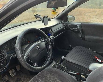 Зеленый Опель Вектра, объемом двигателя 1.8 л и пробегом 380 тыс. км за 1700 $, фото 2 на Automoto.ua