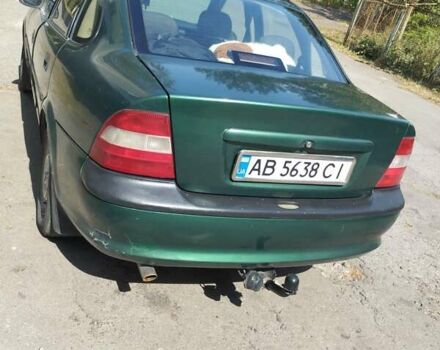 Зелений Опель Вектра, об'ємом двигуна 1.6 л та пробігом 256 тис. км за 2450 $, фото 1 на Automoto.ua