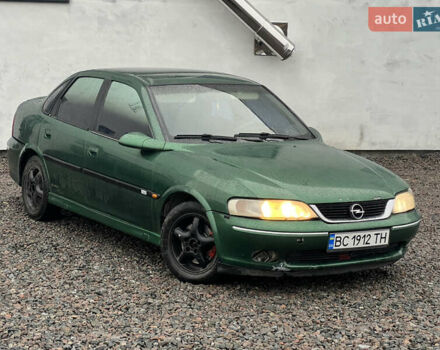 Зелений Опель Вектра, об'ємом двигуна 2 л та пробігом 359 тис. км за 899 $, фото 8 на Automoto.ua