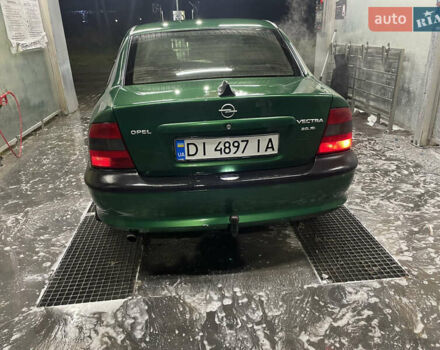 Зеленый Опель Вектра, объемом двигателя 1.8 л и пробегом 280 тыс. км за 2500 $, фото 17 на Automoto.ua