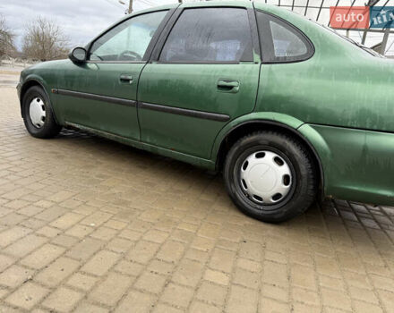 Зеленый Опель Вектра, объемом двигателя 1.6 л и пробегом 405 тыс. км за 1600 $, фото 9 на Automoto.ua