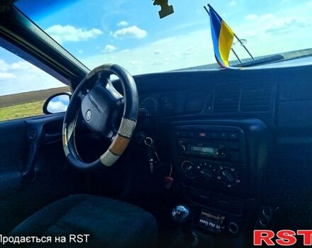 Зеленый Опель Вектра, объемом двигателя 1.7 л и пробегом 250 тыс. км за 1900 $, фото 8 на Automoto.ua