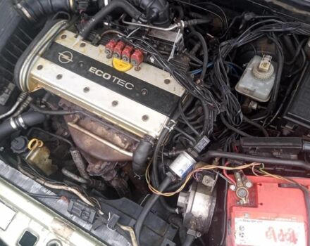 Опель Вектра 1996 у Дніпро (Дніпропетровську) на Automoto.ua Зелений Опель Вектра, об'ємом двигуна 2 л та пробігом 3 тис. км за 700 $, фото 2 на Automoto.ua