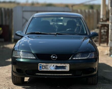 Зелений Опель Вектра, об'ємом двигуна 2 л та пробігом 340 тис. км за 3300 $, фото 5 на Automoto.ua