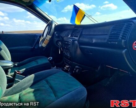 Зеленый Опель Вектра, объемом двигателя 1.7 л и пробегом 250 тыс. км за 1900 $, фото 9 на Automoto.ua