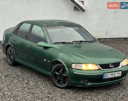 Зелений Опель Вектра, об'ємом двигуна 2 л та пробігом 359 тис. км за 899 $, фото 7 на Automoto.ua
