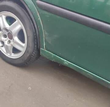 Зеленый Опель Вектра, объемом двигателя 2 л и пробегом 246 тыс. км за 2000 $, фото 30 на Automoto.ua