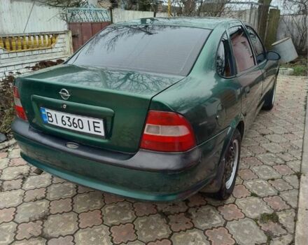 Зеленый Опель Вектра, объемом двигателя 1.6 л и пробегом 300 тыс. км за 2450 $, фото 6 на Automoto.ua