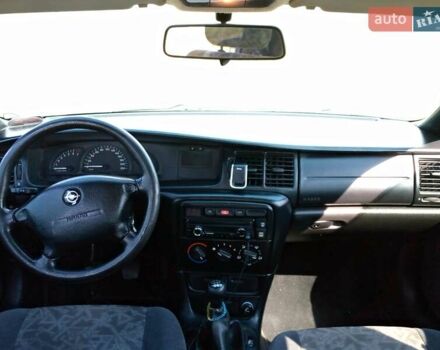 Зелений Опель Вектра, об'ємом двигуна 1.6 л та пробігом 325 тис. км за 3800 $, фото 15 на Automoto.ua