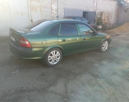 Зеленый Опель Вектра, объемом двигателя 2.5 л и пробегом 223 тыс. км за 2500 $, фото 3 на Automoto.ua
