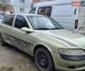 Зеленый Опель Вектра, объемом двигателя 1.8 л и пробегом 375 тыс. км за 1500 $, фото 1 на Automoto.ua