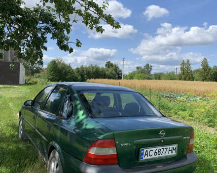 Зелений Опель Вектра, об'ємом двигуна 1.8 л та пробігом 150 тис. км за 2000 $, фото 2 на Automoto.ua