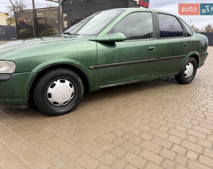 Зеленый Опель Вектра, объемом двигателя 1.6 л и пробегом 405 тыс. км за 1600 $, фото 15 на Automoto.ua
