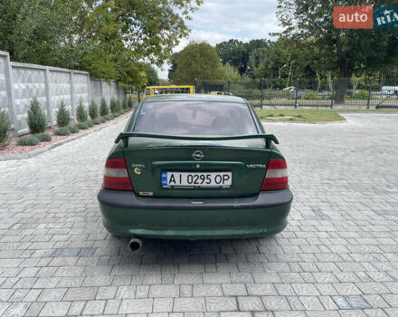 Зеленый Опель Вектра, объемом двигателя 1.8 л и пробегом 350 тыс. км за 950 $, фото 4 на Automoto.ua