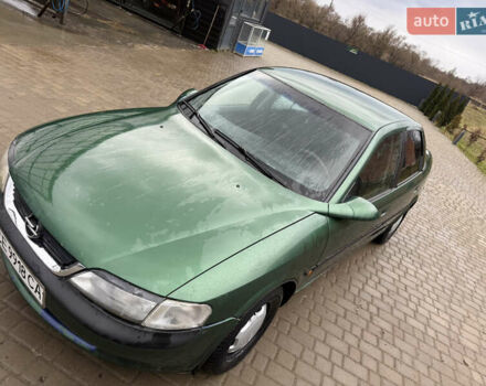 Зеленый Опель Вектра, объемом двигателя 1.6 л и пробегом 405 тыс. км за 1600 $, фото 2 на Automoto.ua