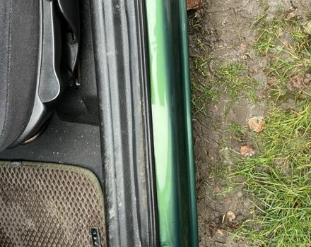 Зелений Опель Вектра, об'ємом двигуна 1.6 л та пробігом 273 тис. км за 2800 $, фото 8 на Automoto.ua