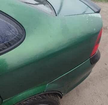 Зеленый Опель Вектра, объемом двигателя 2 л и пробегом 246 тыс. км за 2000 $, фото 16 на Automoto.ua