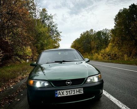 Опель Вектра 1996 в Харькове на Automoto.ua Зеленый Опель Вектра, объемом двигателя 1.8 л и пробегом 240 тыс. км за 2505 $, фото 1 на Automoto.ua