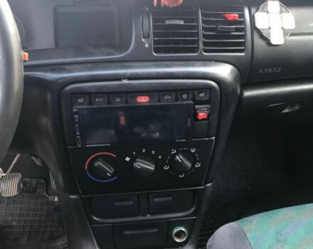 Зеленый Опель Вектра, объемом двигателя 1.6 л и пробегом 280 тыс. км за 1000 $, фото 8 на Automoto.ua