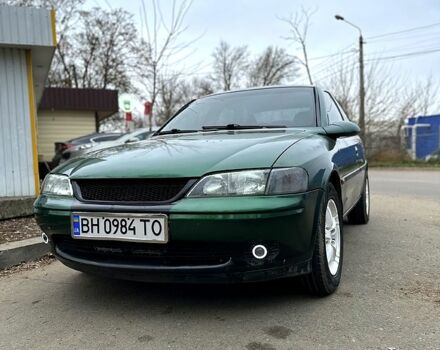 Зеленый Опель Вектра, объемом двигателя 2.5 л и пробегом 350 тыс. км за 2599 $, фото 1 на Automoto.ua