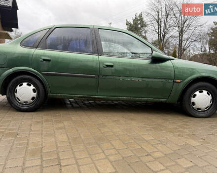 Зеленый Опель Вектра, объемом двигателя 1.6 л и пробегом 405 тыс. км за 1600 $, фото 13 на Automoto.ua