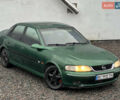Зелений Опель Вектра, об'ємом двигуна 2 л та пробігом 359 тис. км за 899 $, фото 6 на Automoto.ua