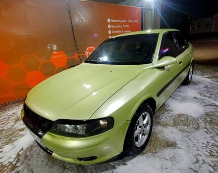 Зеленый Опель Вектра, объемом двигателя 1.6 л и пробегом 275 тыс. км за 2500 $, фото 1 на Automoto.ua