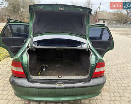 Зеленый Опель Вектра, объемом двигателя 1.6 л и пробегом 405 тыс. км за 1600 $, фото 16 на Automoto.ua