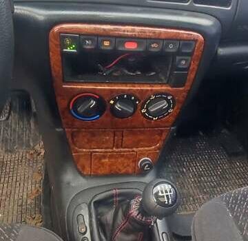 Зеленый Опель Вектра, объемом двигателя 2 л и пробегом 246 тыс. км за 2000 $, фото 47 на Automoto.ua