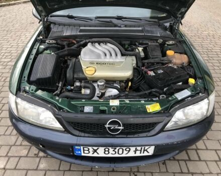 Зеленый Опель Вектра, объемом двигателя 1.6 л и пробегом 250 тыс. км за 1400 $, фото 4 на Automoto.ua